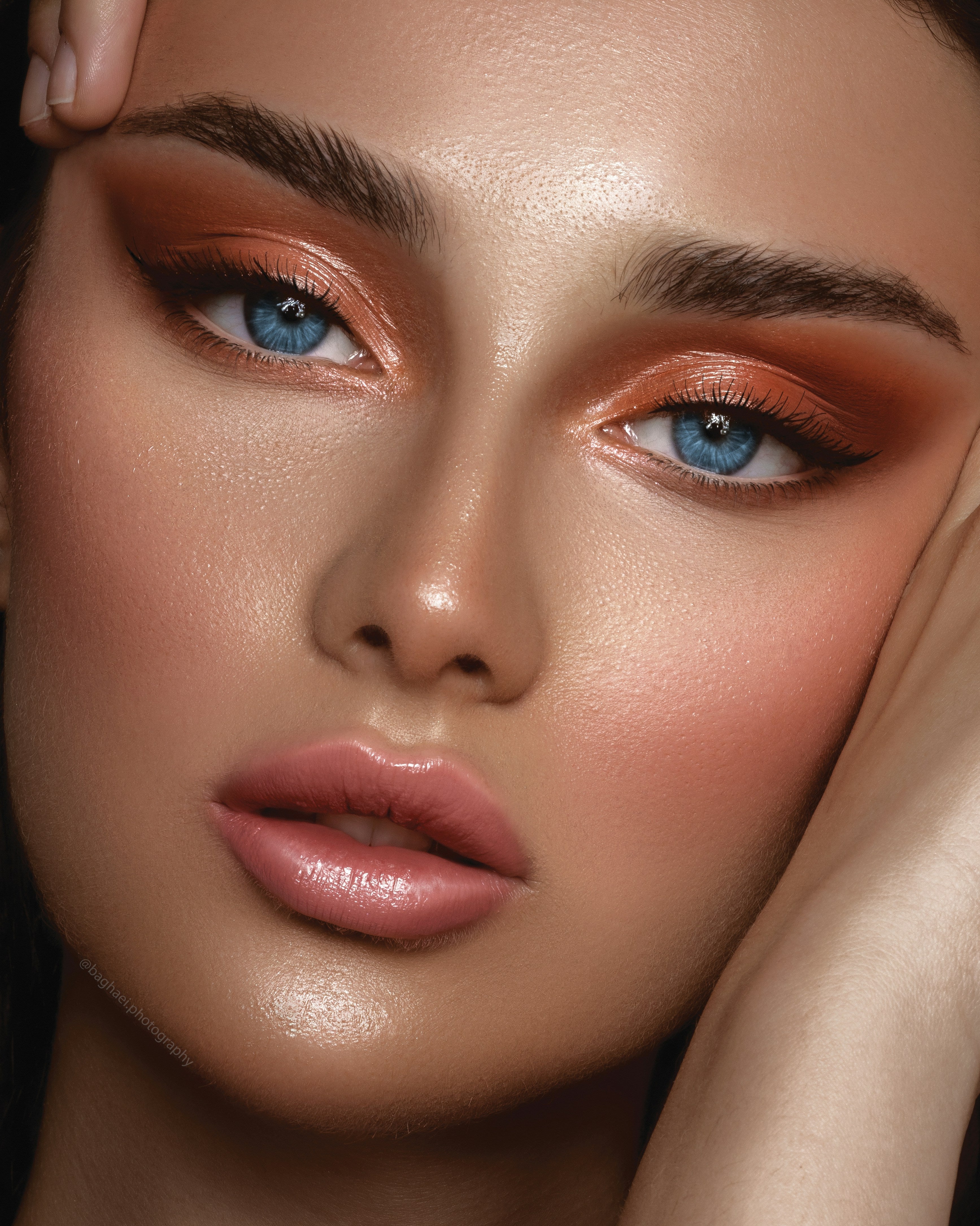 Korean Highlighter & Blush – Glow Makeup | COLOURSWINK