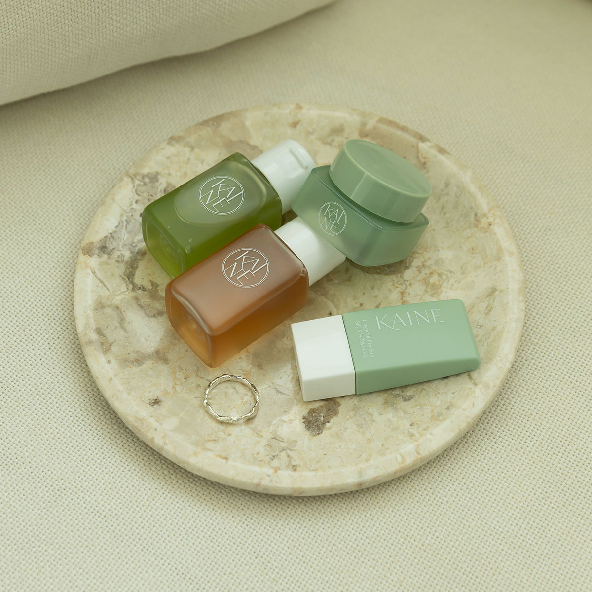 KAINE TRAVEL KIT | COLOURSWINK