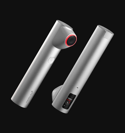 MEDICUBE AGE R HIGH FOCUS SHOT IT CAN ONLY BE SHIPPED VIA EXPRESS SERVICE | COLOURSWINK