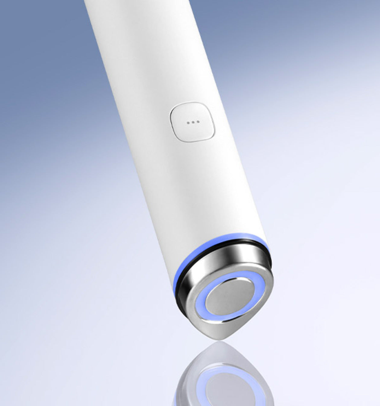 MEDICUBE AGE R BOOSTER PRO MINI WHITE IT CAN ONLY BE SHIPPED VIA EXPRESS SERVICE | COLOURSWINK