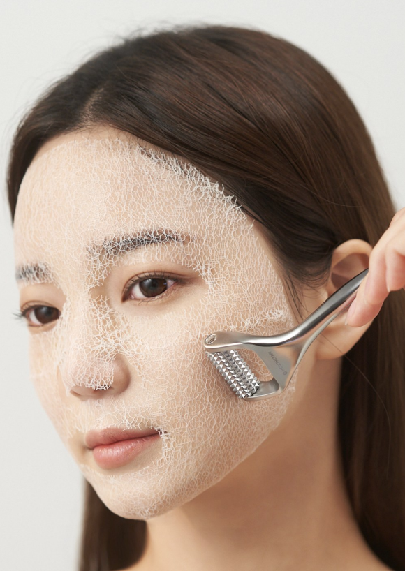MEDITHERAPY WRINKLE FIT NEEDLE FACE ROLLER 110 5G | COLOURSWINK